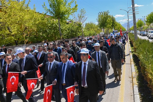 Kaymakam Duman 19 Mayıs Atatürk'ü Anma Gençlik ve Spor Bayramı’na Katıldı
